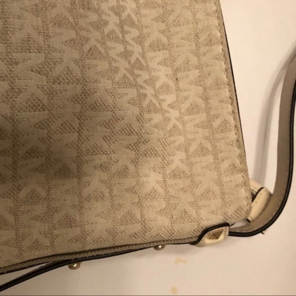Michael kors signature white mk hobo bag